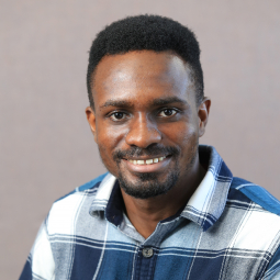 Portrait of grad student Sam Tetteh